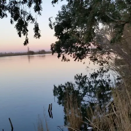 Mas Illa De Riu: Authentic Delta Del Ebro For 20 Holiday home Sant Jaume d'Enveja